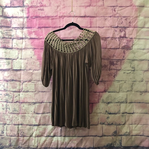 off the shoulder brown quarter sleeve - Picture 2 of 2